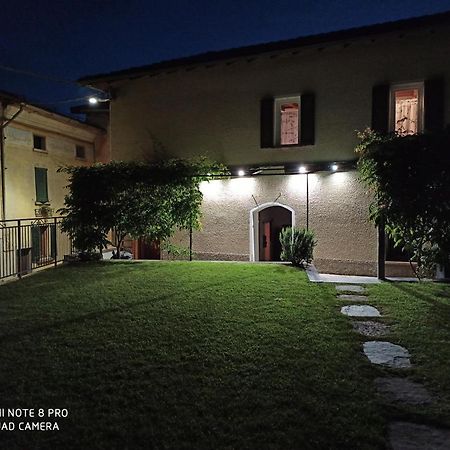 Ferienwohnung Casa Olmi Dependance Castiglione dʼIntelvi Exterior foto