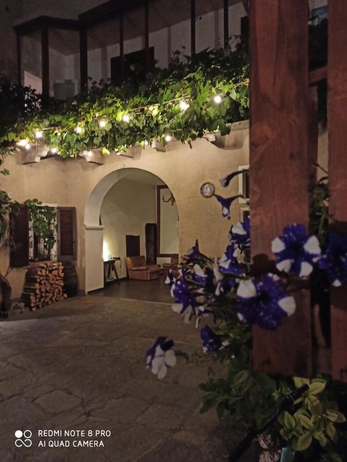 Ferienwohnung Casa Olmi Dependance Castiglione dʼIntelvi Exterior foto