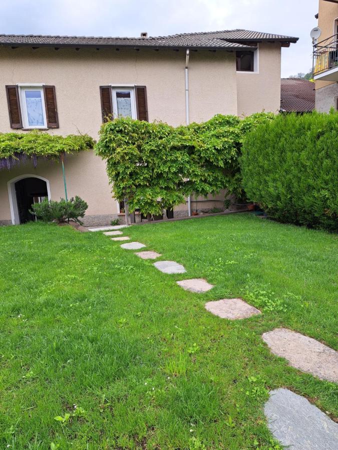 Ferienwohnung Casa Olmi Dependance Castiglione dʼIntelvi Exterior foto